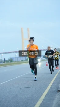 Runner Photo 2072580