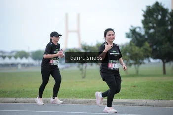 Runner Photo 2072602