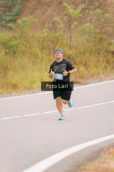 Runner Photo 2072606
