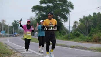 Runner Photo 2072630