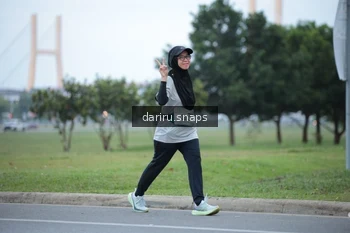 Runner Photo 2072667