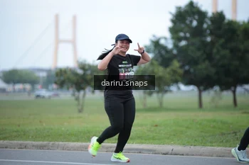 Runner Photo 2072687