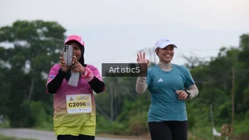 Runner Photo 2072741