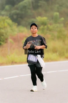 Runner Photo 2072754
