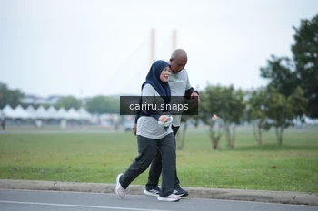 Runner Photo 2072756
