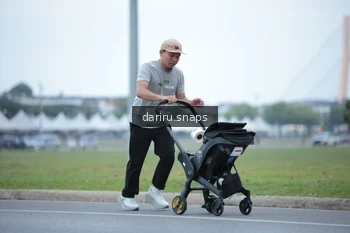 Runner Photo 2072793