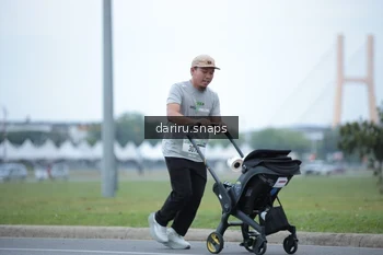 Runner Photo 2072796