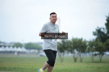 Runner Photo 2072809