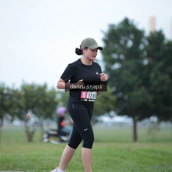 Runner Photo 2072835