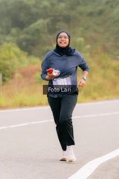 Runner Photo 2072840