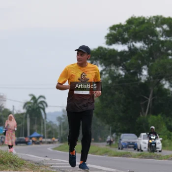 Runner Photo 2072924
