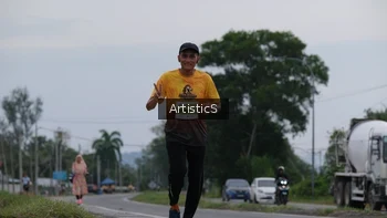 Runner Photo 2072949