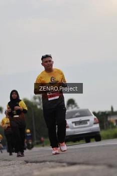 Runner Photo 2072980