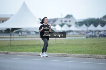 Runner Photo 2073008