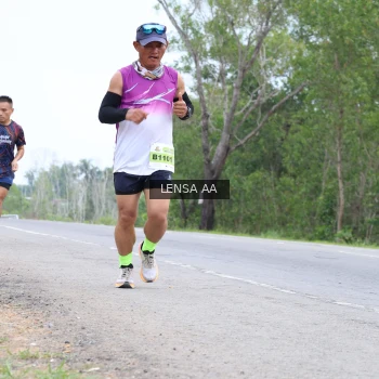 Runner Photo 2073060