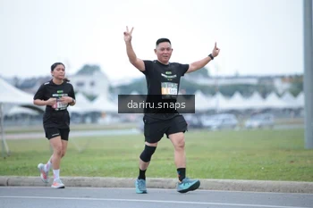 Runner Photo 2073183