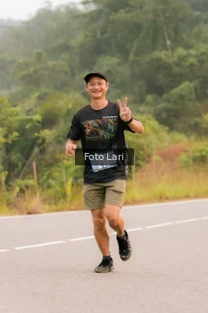 Runner Photo 2073210