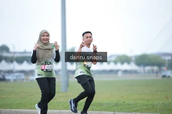 Runner Photo 2073247