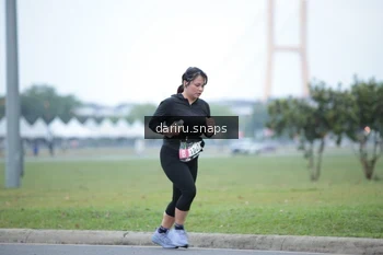 Runner Photo 2073264