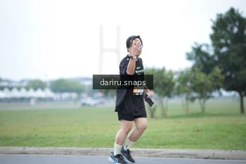 Runner Photo 2073270