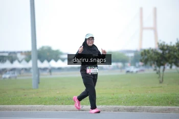 Runner Photo 2073276
