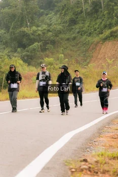Runner Photo 2073318