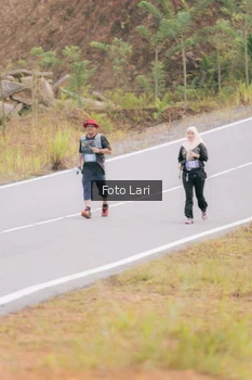 Runner Photo 2073359
