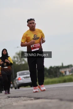 Runner Photo 2073360