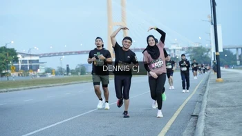 Runner Photo 2073370