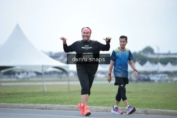 Runner Photo 2073396
