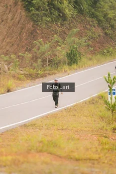 Runner Photo 2073418