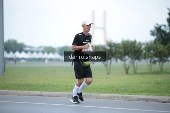 Runner Photo 2073439
