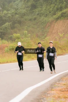 Runner Photo 2073449
