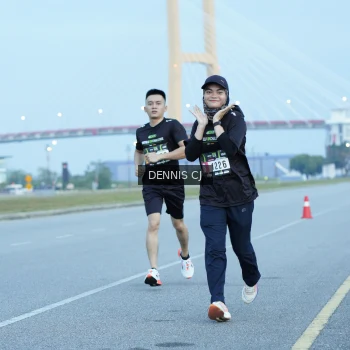 Runner Photo 2073450