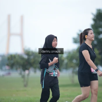 Runner Photo 2073466