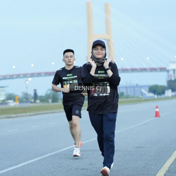 Runner Photo 2073467