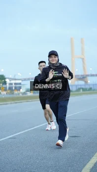 Runner Photo 2073495