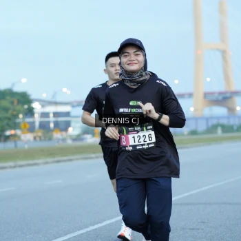 Runner Photo 2073503