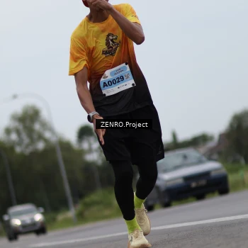 Runner Photo 2073550