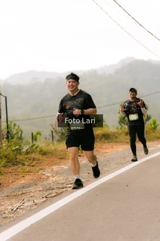 Runner Photo 2073566
