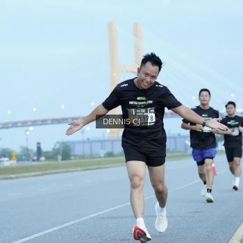 Runner Photo 2073574