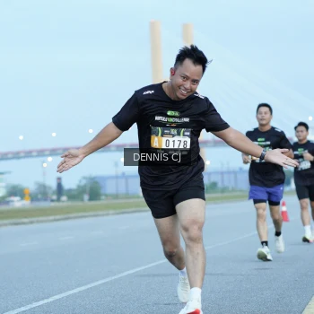 Runner Photo 2073586