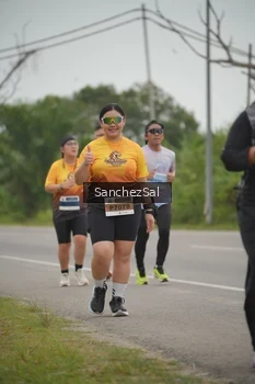 Runner Photo 2073611