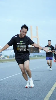 Runner Photo 2073616