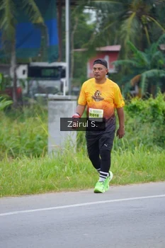 Runner Photo 2073634