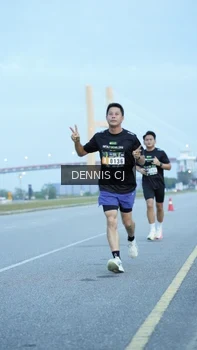 Runner Photo 2073638