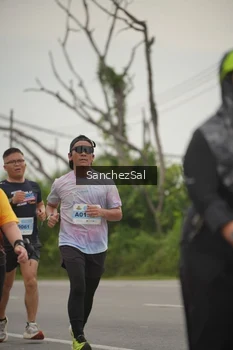 Runner Photo 2073660