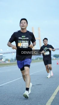 Runner Photo 2073699