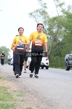 Runner Photo 2073727