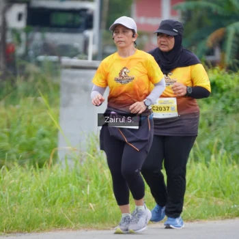Runner Photo 2073747